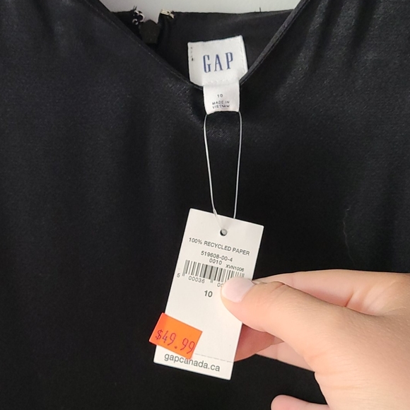 Dress - Picture 2 of 3